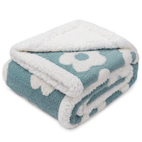 3D Textured Flower Print Waterproof Pet Blanket Blue