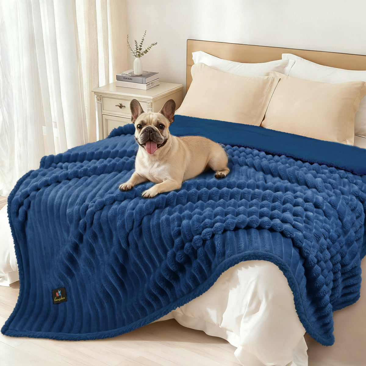 ultra-soft-calming-cut-pile-flannel-waterproof-pet-blanket-for-dogs-and-cats#color_navy