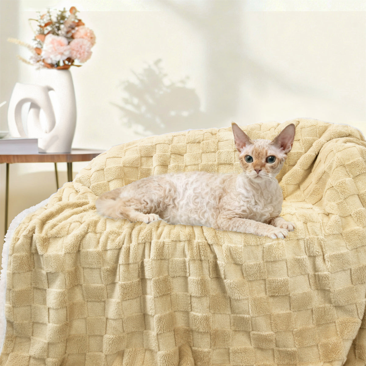 Reversible 3D Jacquard Soft Waterproof Pet Blanket for Large Dogs and Cats