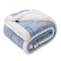Reversible 3D Jacquard Soft Waterproof Pet Blanket for Large Dogs and Cats