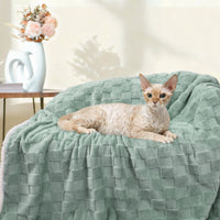 Reversible 3D Jacquard Soft Waterproof Pet Blanket for Large Dogs and Cats
