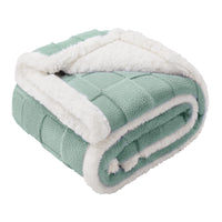 Reversible 3D Jacquard Soft Waterproof Pet Blanket for Large Dogs and Cats
